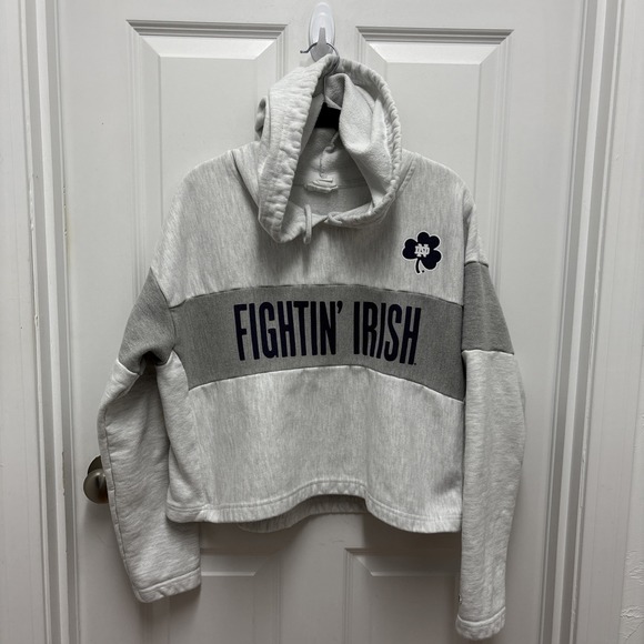 Champion Tops - Champion Reverse Weave Notre Dame Cropped Hoodie Women's‎ Large Gray Sweatshirt